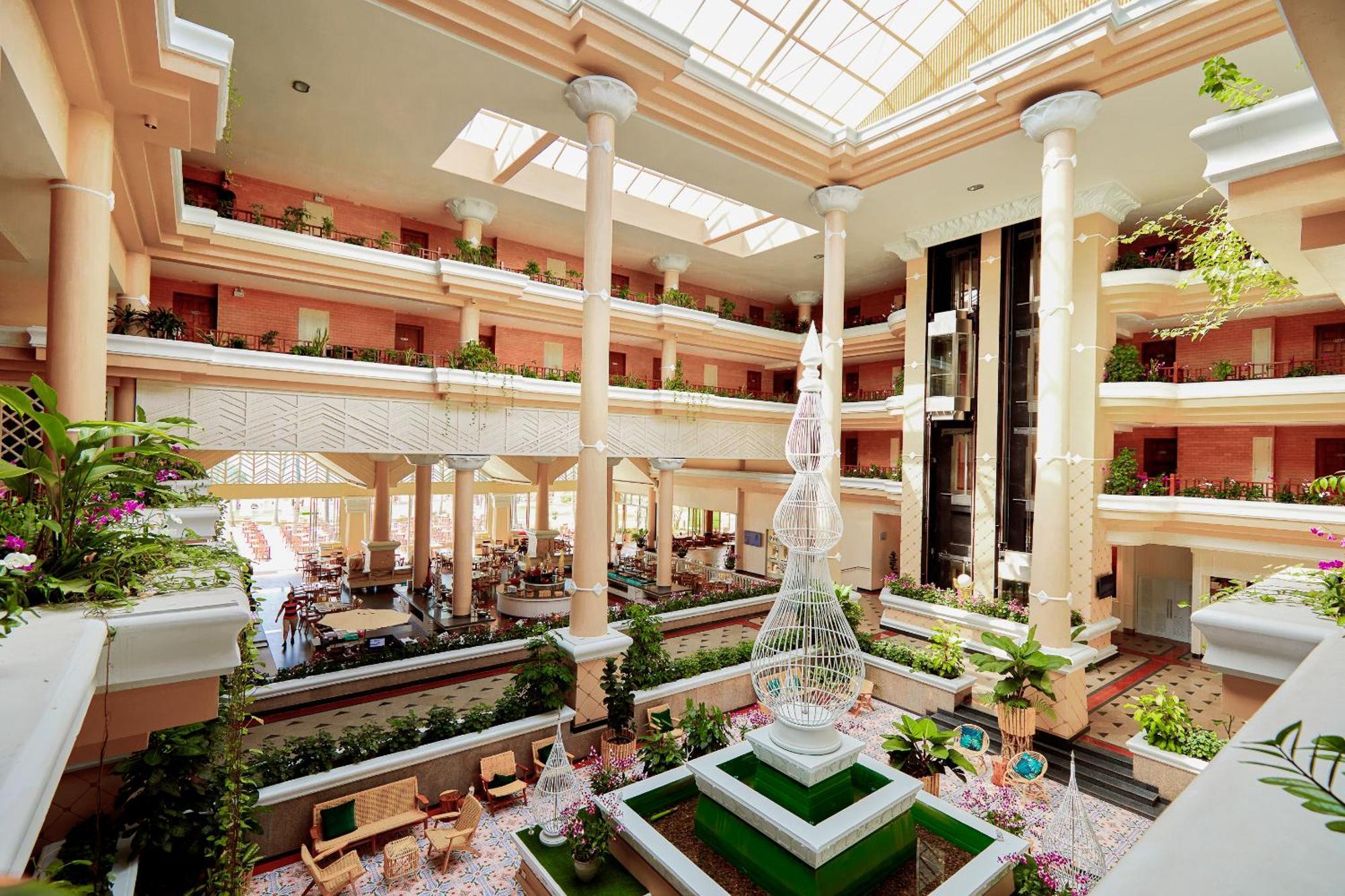 Beyond Kata Hotel Kültér fotó